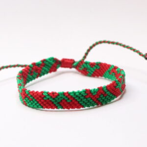 Pulsera Artesanal diseño Llamitas